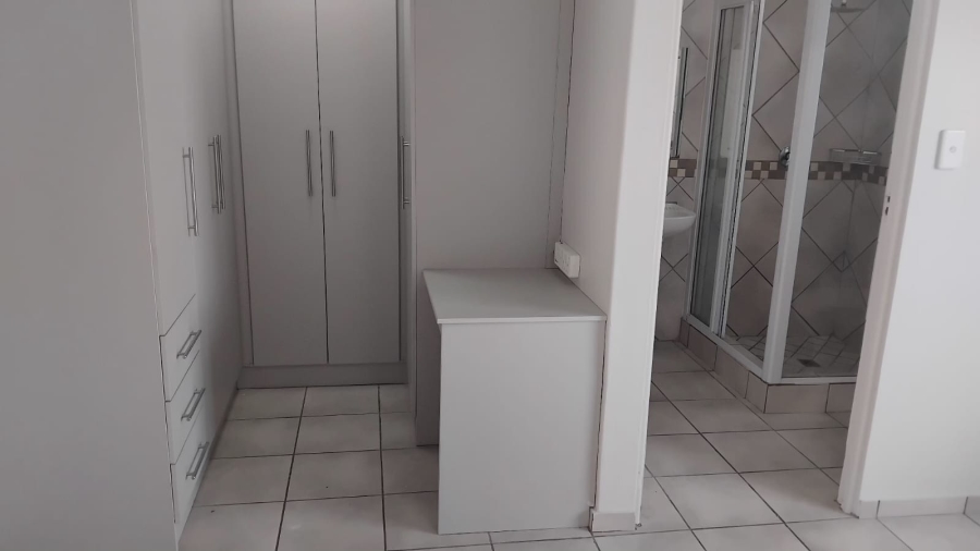 To Let 2 Bedroom Property for Rent in Myburgh Park Western Cape
